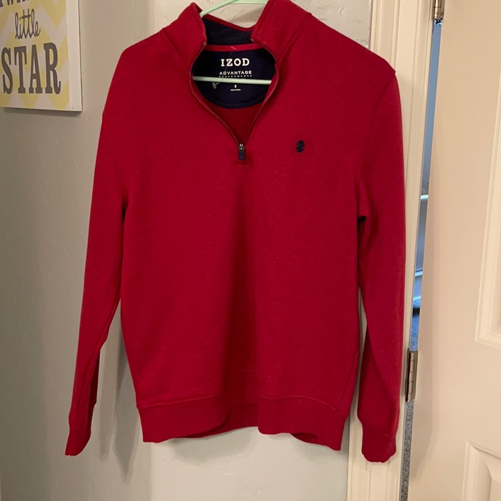 Soft red zipper at neck Izod sweatshirt/jacket